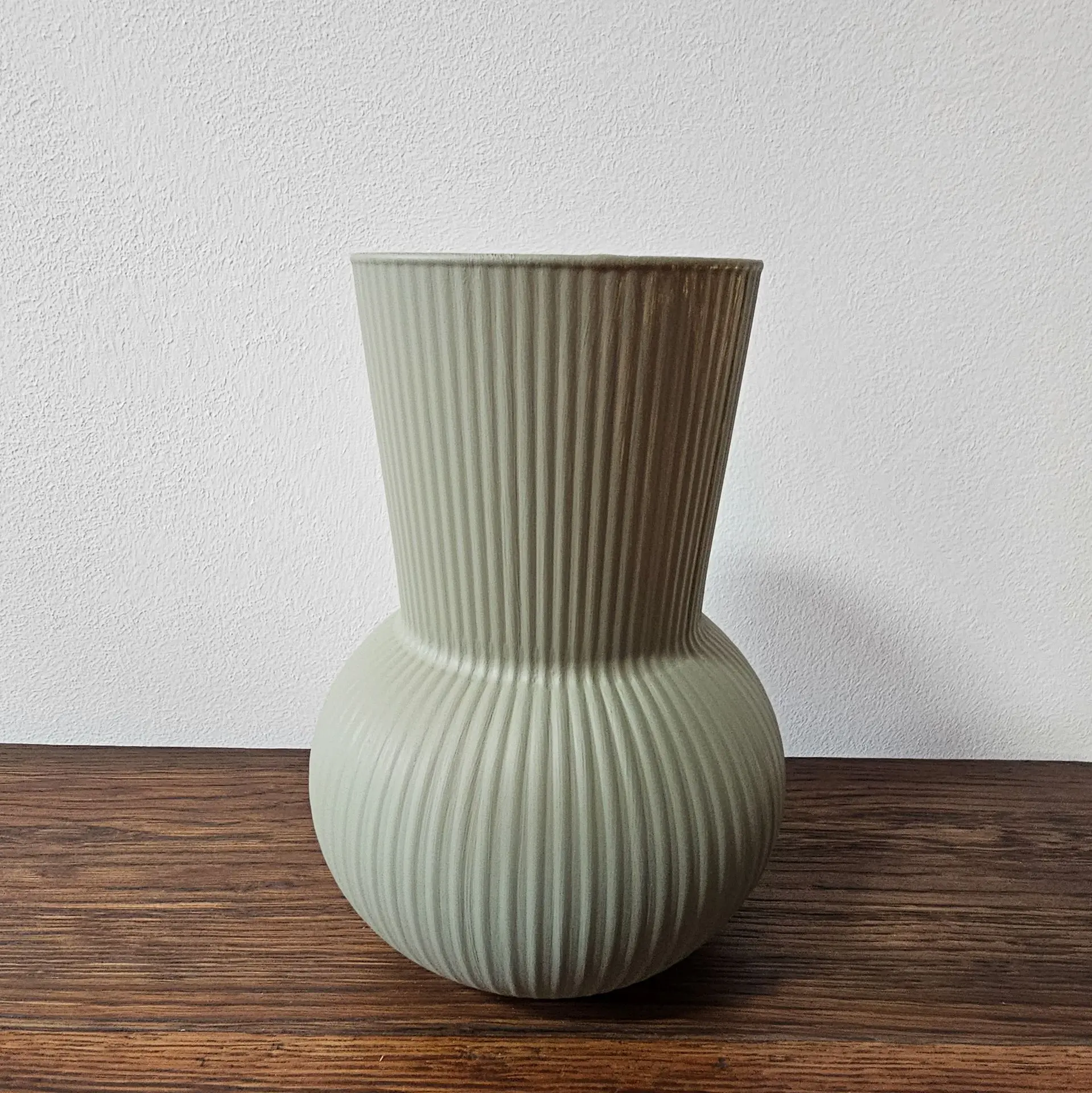 Vase peint Acadia Pear Fusion Mineral Paint