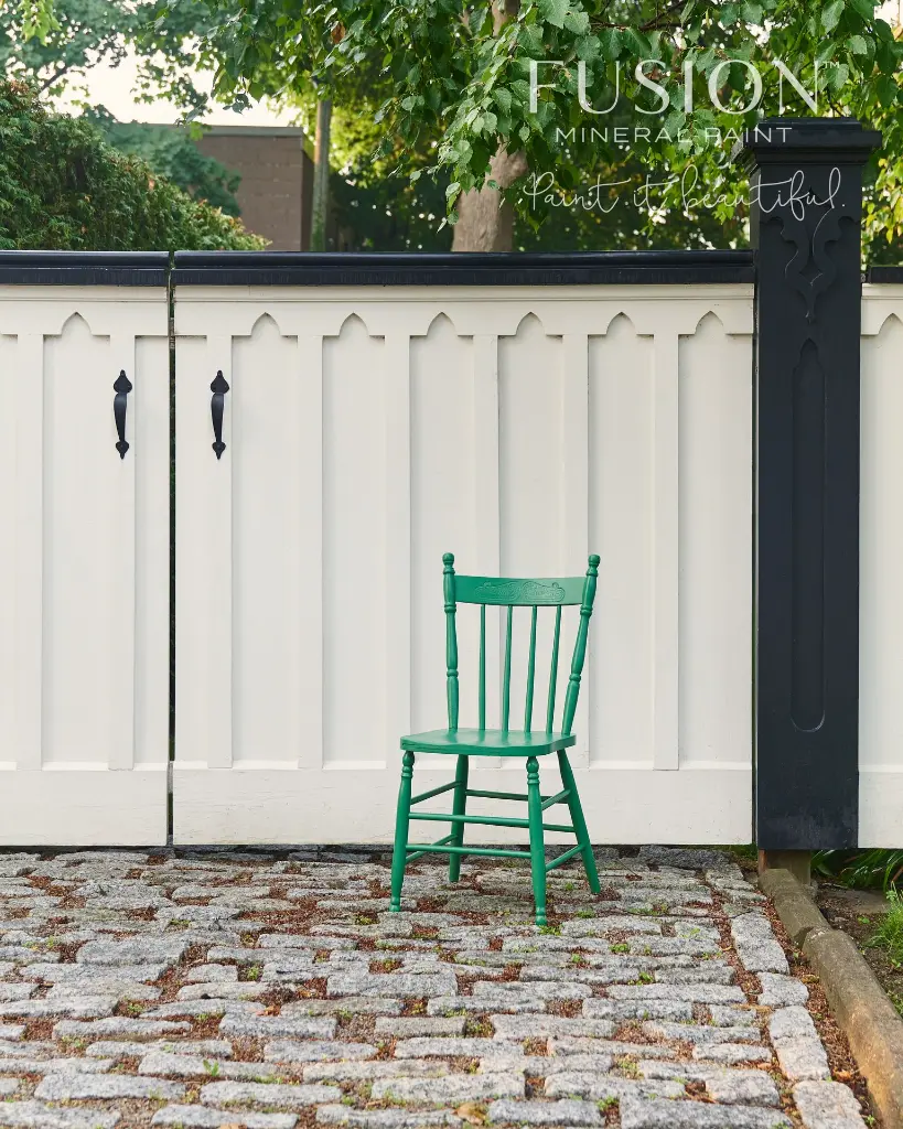 PARK-BENCH-PENNEY-AND-CO-1.webp