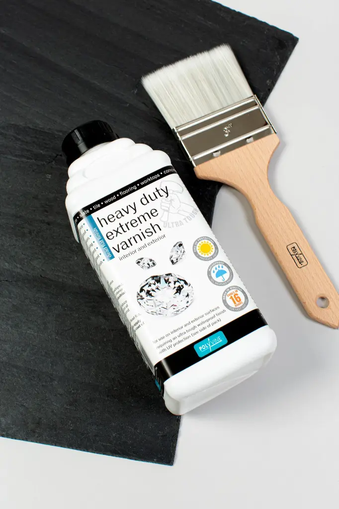 Polyvine vernis heavy duty extreme varnish dead flat 1L l'atelier d'Ama 2.webp