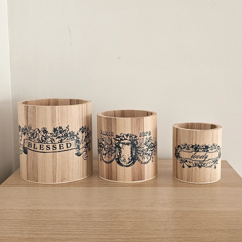 3 Pots de fleurs en bois 