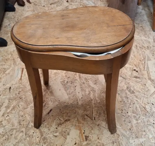 Table d'appoint/ancien bidet