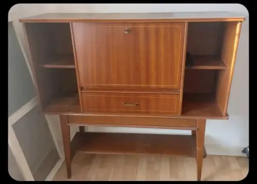 Grand meuble de rangement